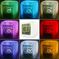 Часы с будильником и термометром. Часы ночник Хамелеон | Цифровые светодиодные часы Куб