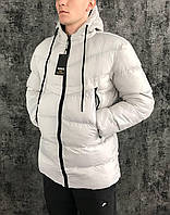 Мужская зимняя курточка светло серого цвета, легкая и теплая удлиненная курточка с капюшоном до -15