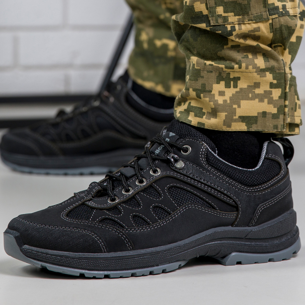 Тактичні кросівки чоловічі чорні