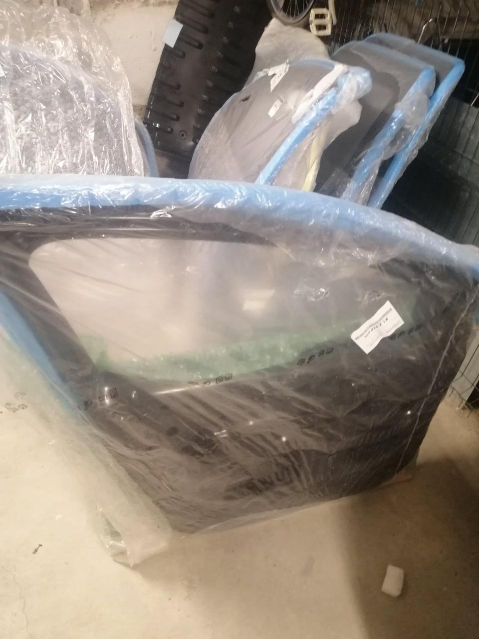 Двері передні ліві Renault Logan 2 Renault Sandero 2, 801012479R