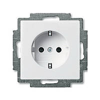 Розетка ABB basic55 біла 1-на з заземленням гвинт. ( 17296 )