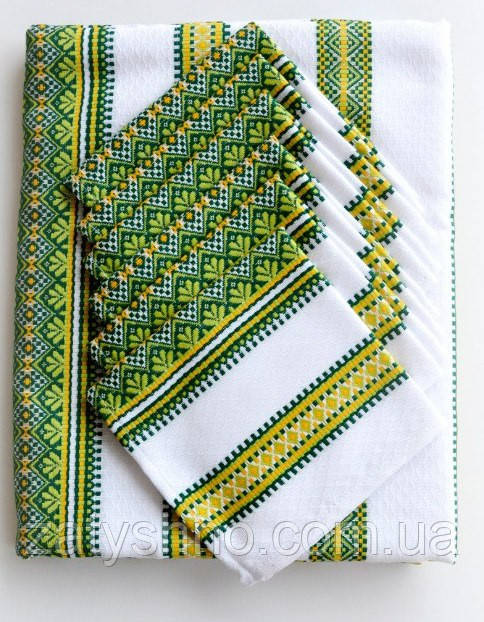 Скатертина з сетами вишиті