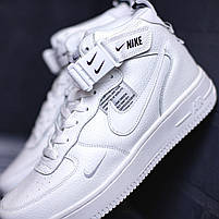 Кроссівки жіночі білі Nike Air Force 1 Mid LV8. Високе жіноче взуття Найк Аір Форс 1., фото 6