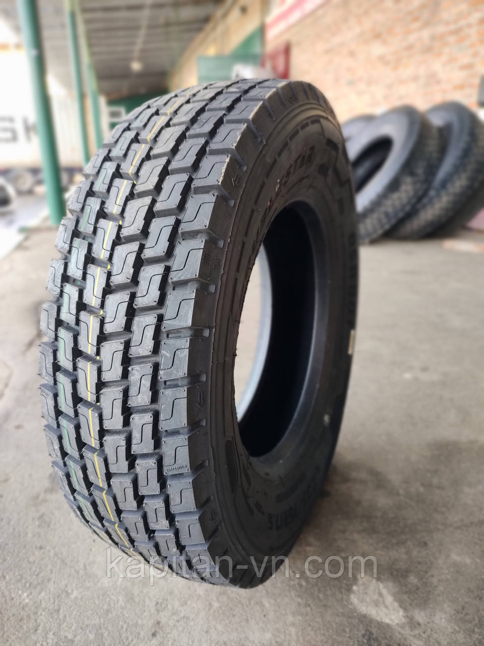 Шина 235/75R17.5 143/141J DoubleStar DSRD01 (ведуча)