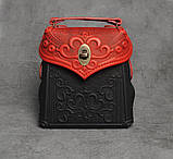 Шкіряний червоно-чорний рюкзак ручної роботи, сумка-рюкзак з авторським тисненням, фото 2