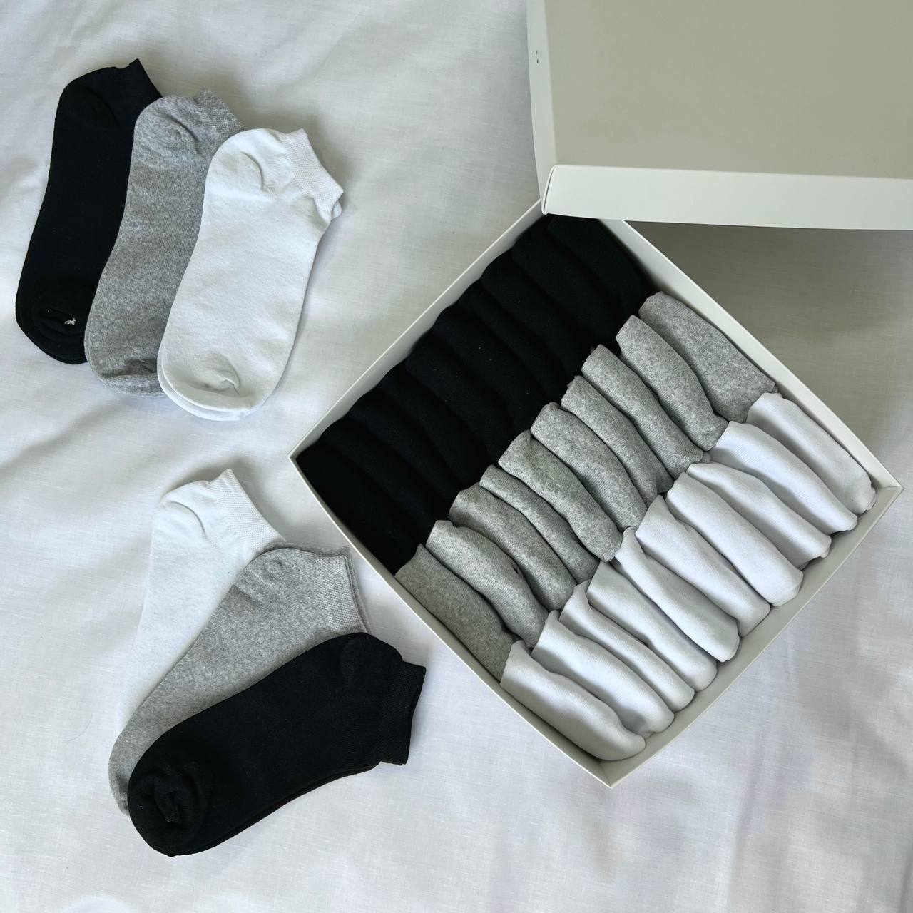Набір чоловічих коротких шкарпеток (не бренд), упаковка 30 пар ||
