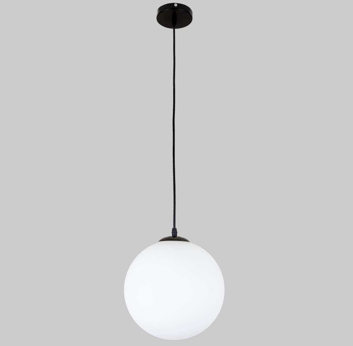 Підвіс зі скляною білою 25см кулею (56-PR250F-1 BK+WH)