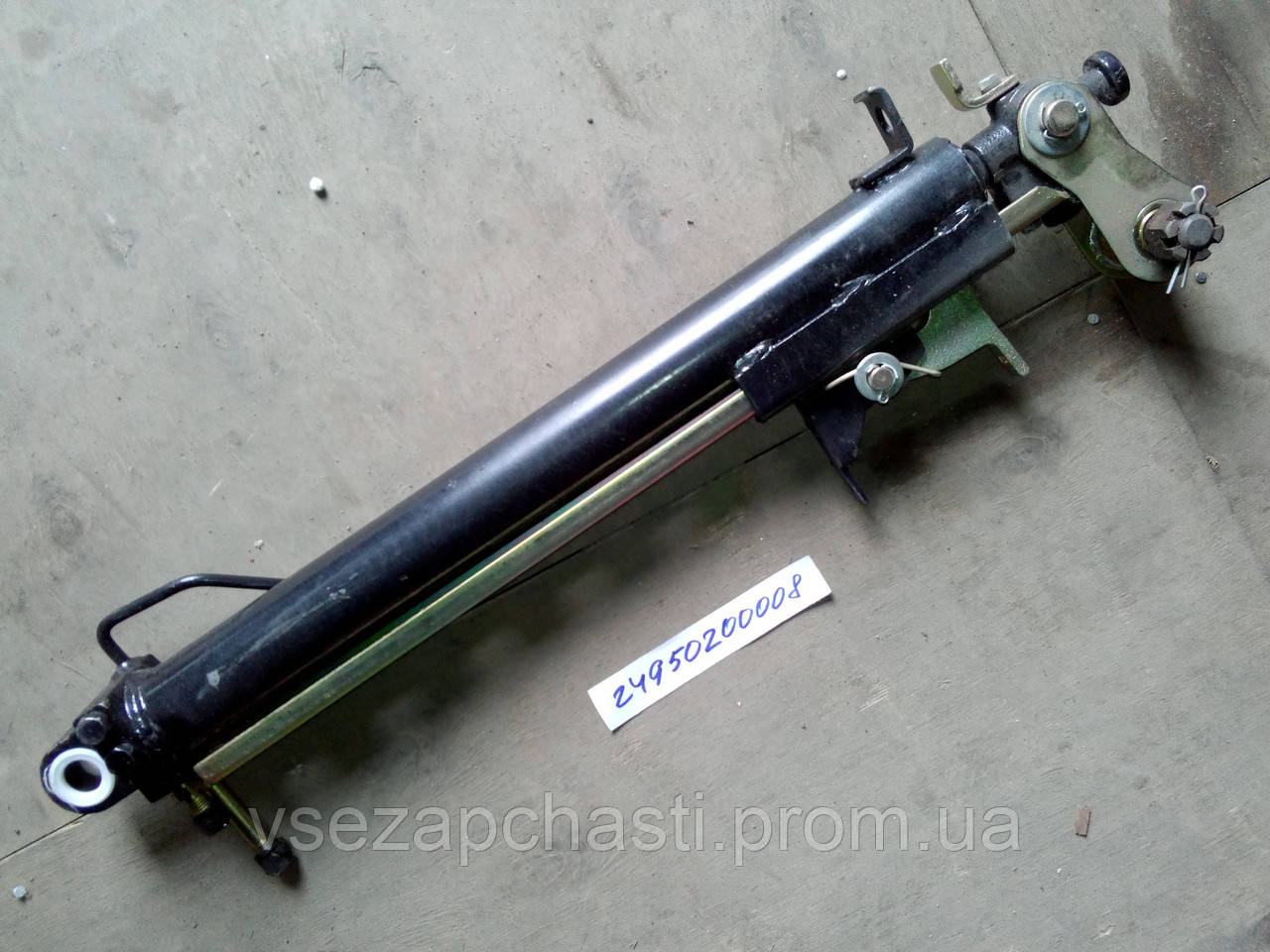 Циліндр підйому кабіни 24950200008 Foton
