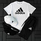 Чоловічий літній костюм Adidas Футболка + Шорти + Кепка + Барсетка в подарунок білий із чорним комплект, фото 2