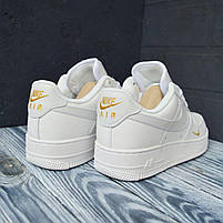 Кросівки жіночі з золоти лого Nike Air Force 1. Модне жіноче взуття Найк Аір Форс 1., фото 3