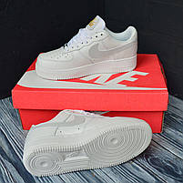 Кросівки жіночі з золоти лого Nike Air Force 1. Модне жіноче взуття Найк Аір Форс 1., фото 6
