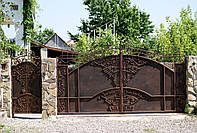 Кованые распашные ворота с калиткой, код: 01062