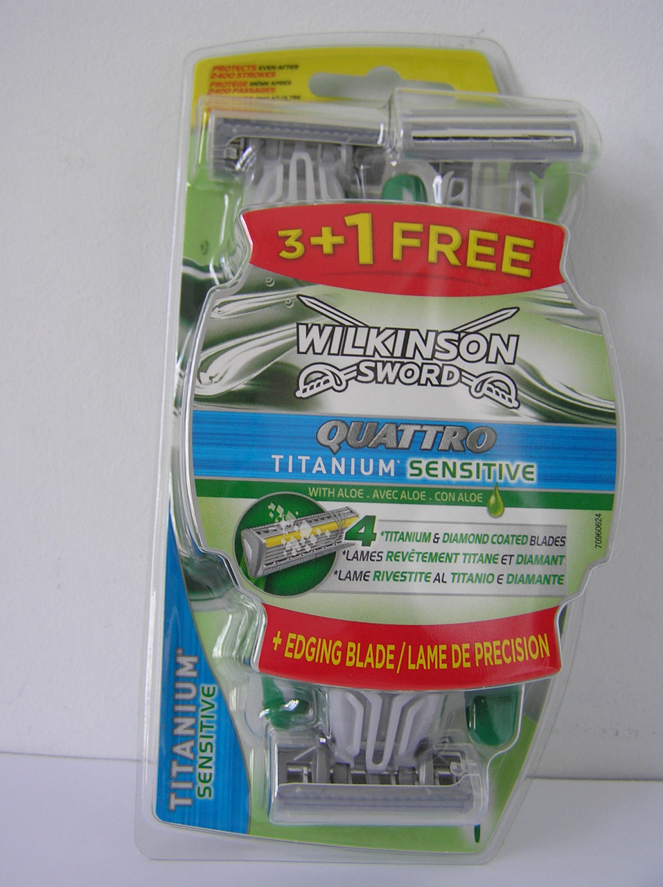 Станки одноразові чоловічі Wilkinson Sword (Schick) Quattro titanium 3+1 безплатно (Шик Вілкінсон Квадро)
