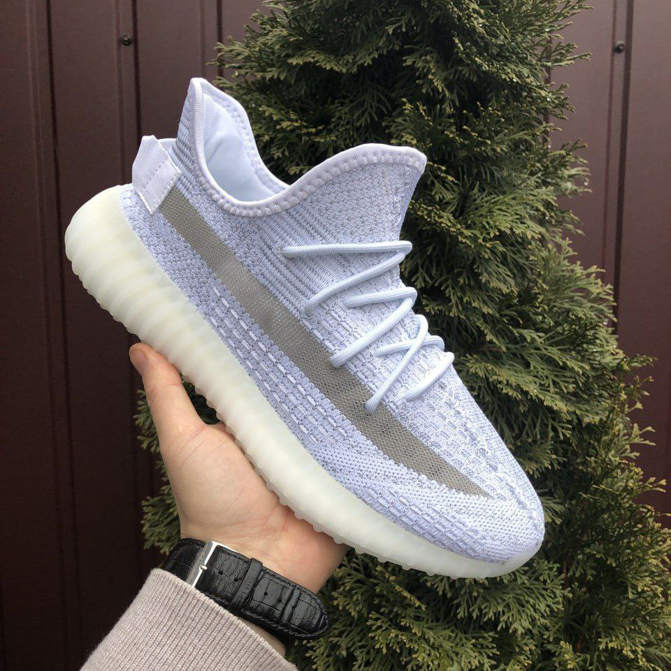 Чоловічі кросівки Adidas Yeezy Boost сіточка бігові літні білі