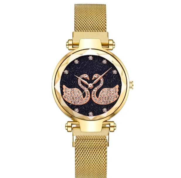 Жіночий годинник сітчастий ремінець із магнітною застібкою в золотому кольорі