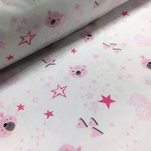 Бавовняна тканина польська ведмедики, зірки рожеві та серця на білому (0066)