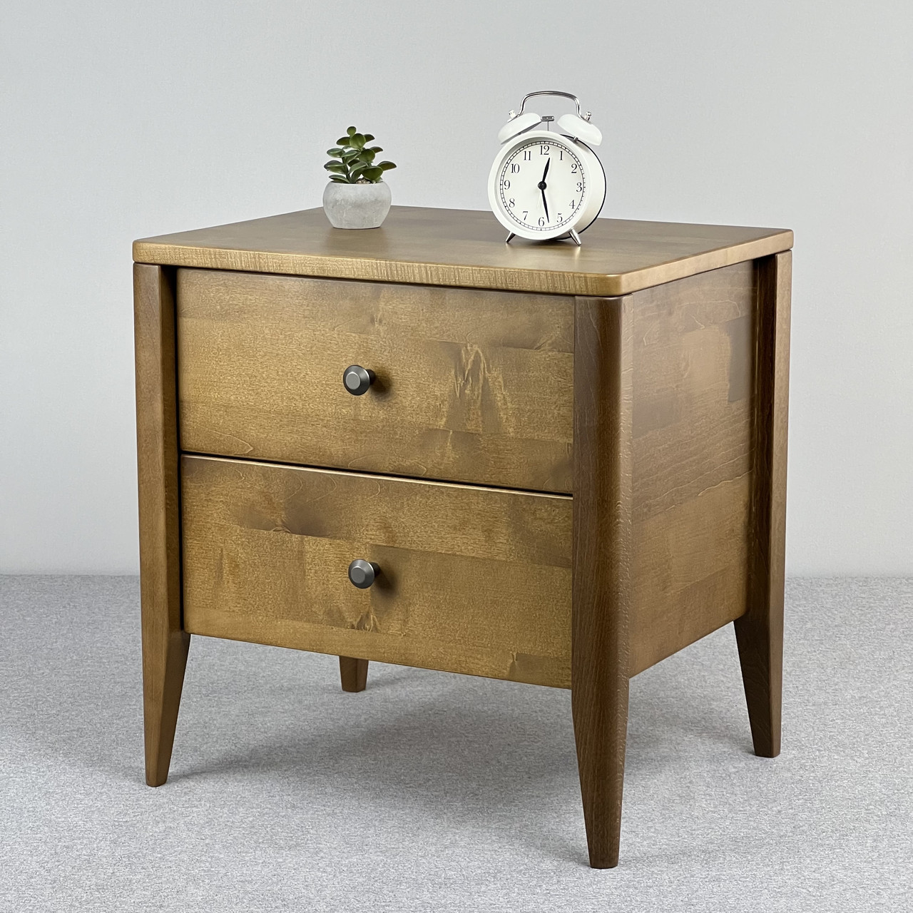 Тумбочка "Хюгге" из натурального дерева с фурнитурой BLUM. Бесплатная доставка