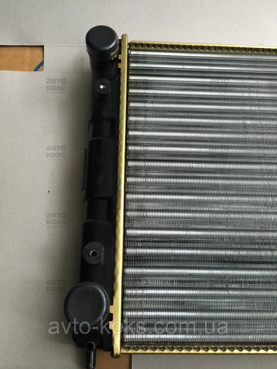 Радиатор охлаждения на Chevrolet Niva 1.7 AT1012-021RA - фото 2 - id-p294389584
