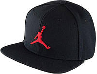 Бейсболка Nike JORDAN PRO JUMPMAN SNAPBACK черная AR2118-010