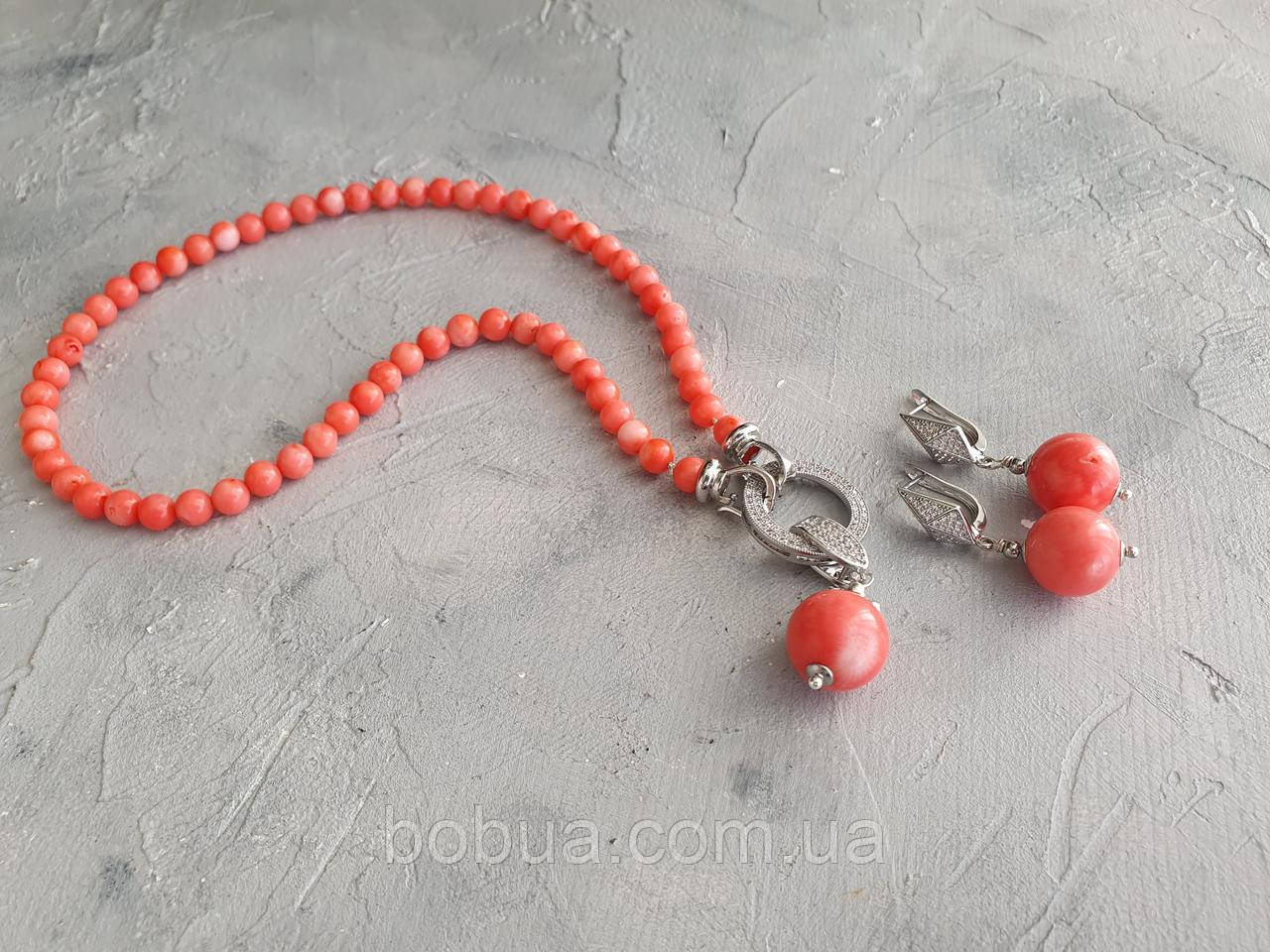Комплект  Рожевий корал : намисто та сережки.
