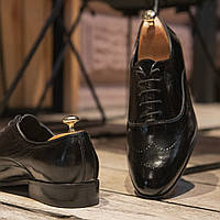 Лакированная мужская обувь к костюму и брюкам. Черные туфли Ikos 41, 44 размер