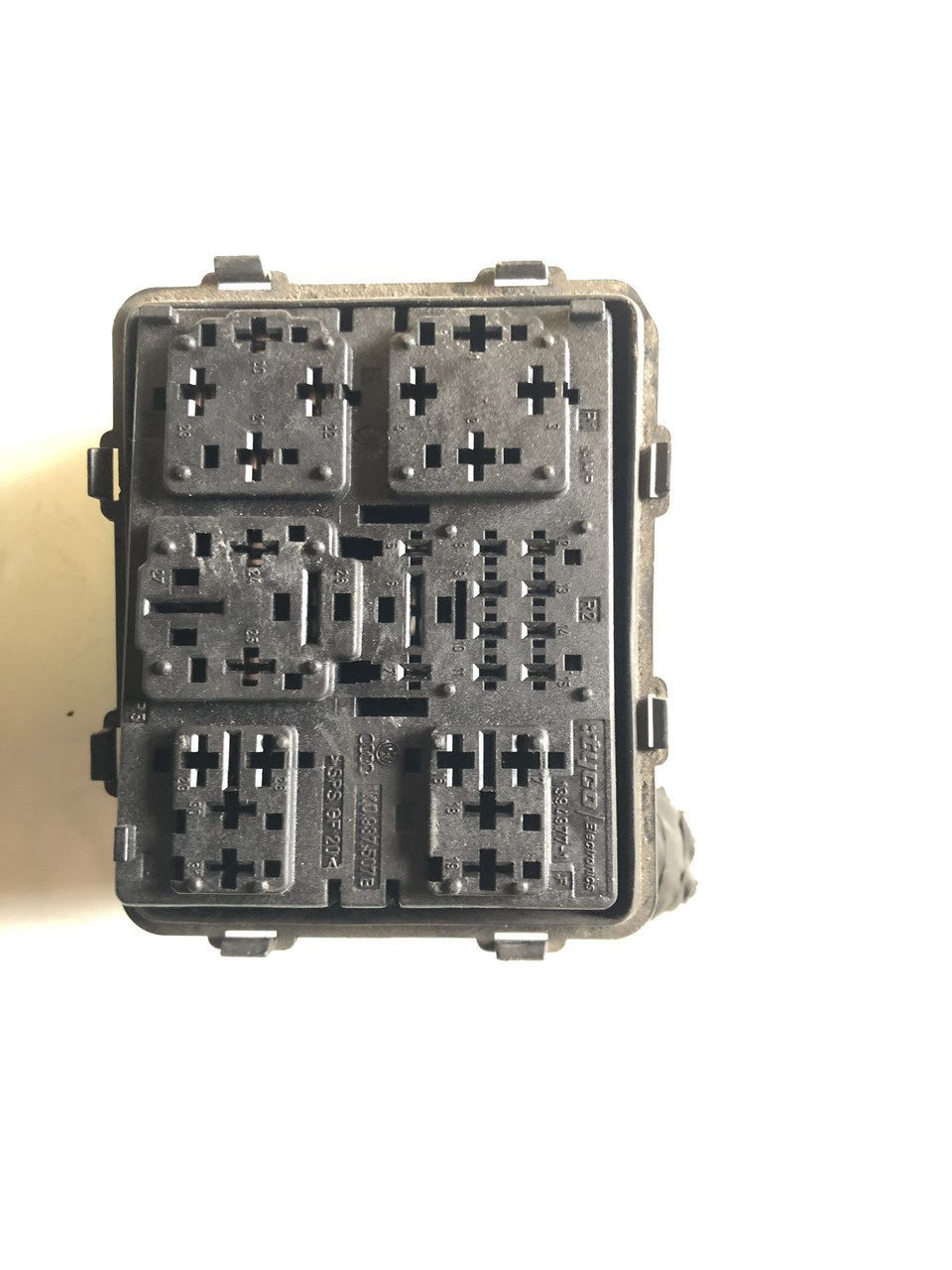 Колодка Под Реле Volkswagen Passat B6 Golf 5 1k0937507b №48 — Купить ...