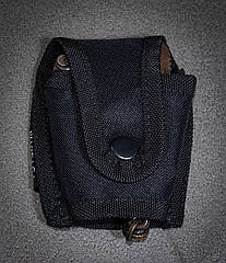 Підсумок під наручники чорний з кордури