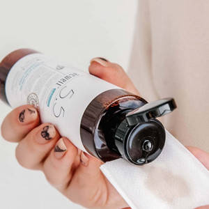 Слабокислотний очищуючий тонер з екстрактом лакриці ACWELL Licorice pH Balancing Cleansing Toner, 150 мл, фото 3