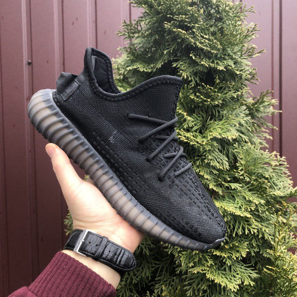Жіночі кросівки Adidas Yeezy Boost сіточка літні повсякденні чорні