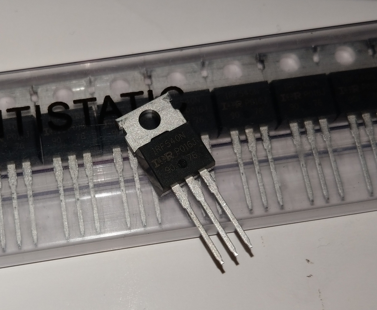 IRF540NS оригінал MOSFET транзистор N channel 100В 33А TO220