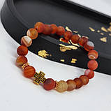 Браслет з натурального каміння сардоніксу з металевим хрестиком на 23 намистини, фото 2