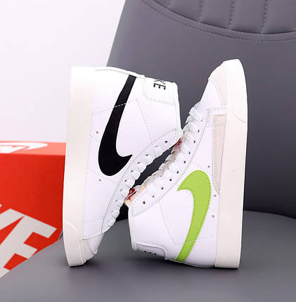 Жіночі Кросівки Nike Blazer High 77 White Green Black / Найк Блейзер 77 Високі Білі із Зеленим, фото 1