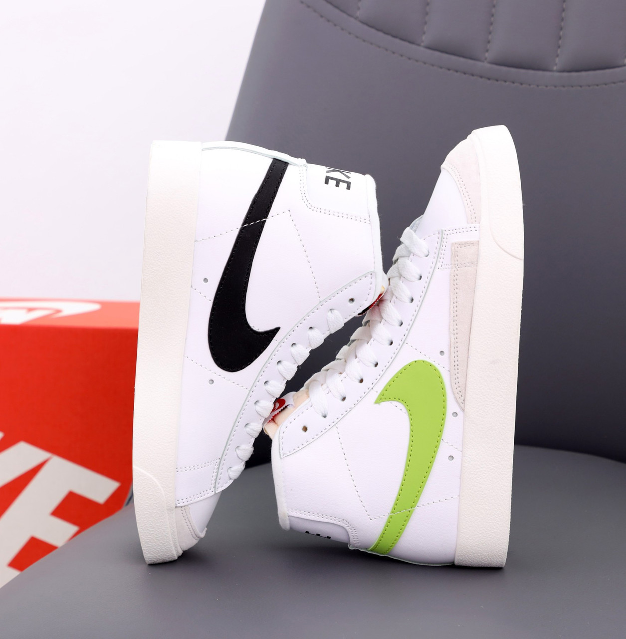 Жіночі Кросівки Nike Blazer High 77 White Green Black / Найк Блейзер 77 Високі Білі із Зеленим