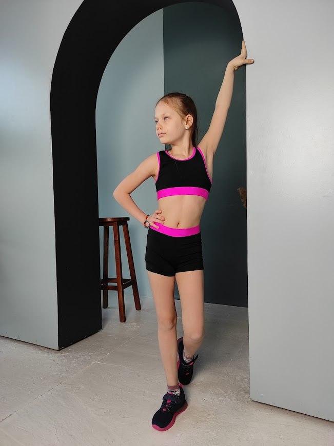 Костюм для пол денс дитячий для дівчинки спортивні шорти і топ з чорного біфлексу з малиновим кантом р. 26-44