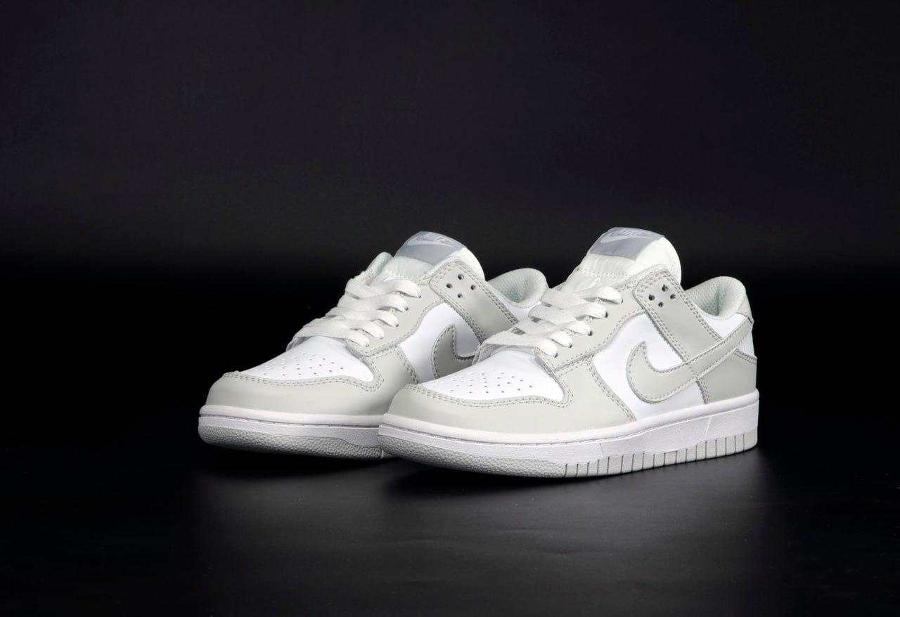 Сірі чоловічі кросівки Nike Dunk Low