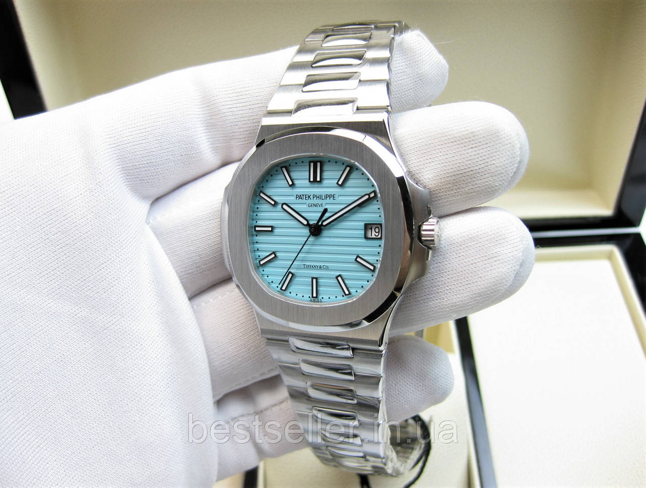 Patek Philippe Nautilus Tiffany Co Dial Limited 170pcs 5711 1A