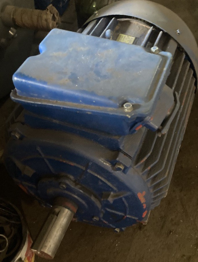 4АМ160М2 (електродвигун 4АМ160М2 18,5 кВт 3000 об/хв)