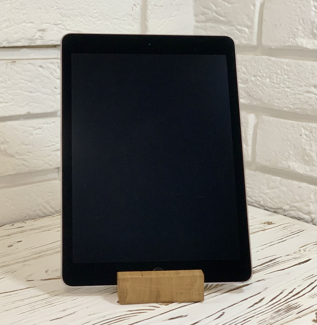 Apple IPad Pro (9.7-inch) 128GB Space Gray WiFi+LTE 7899