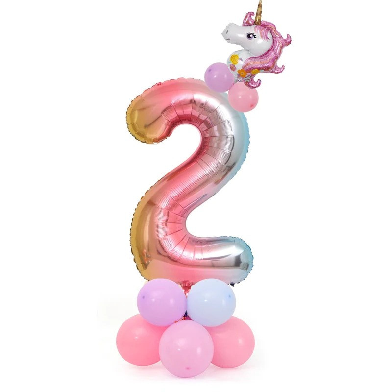 Цифра 2 на підставці з кульок | Райдужна з єдинорогом