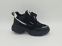 Кросівки. Маленькі розміри (35).