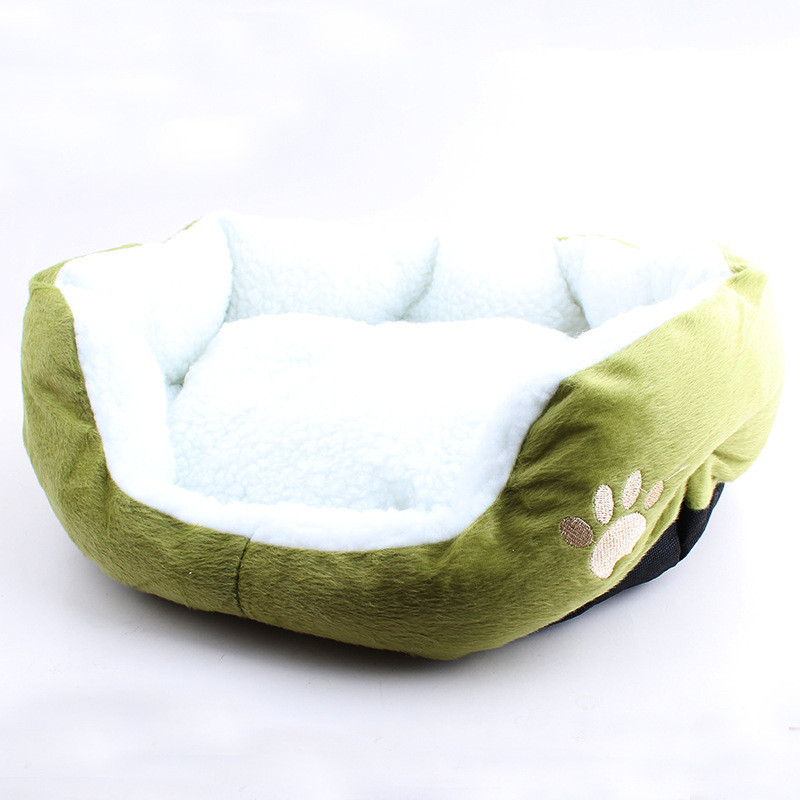 Подушка для собак "Лапка" Pet Style 52×42×15 см Зелена