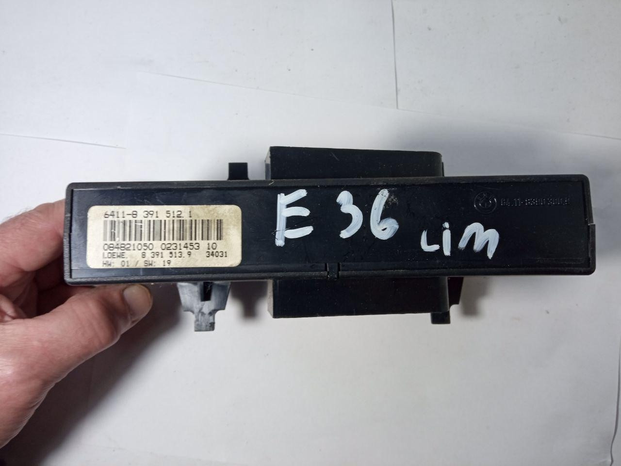 Електронний блок керування bmw e36 64.11-8391512.1 / 641183915121