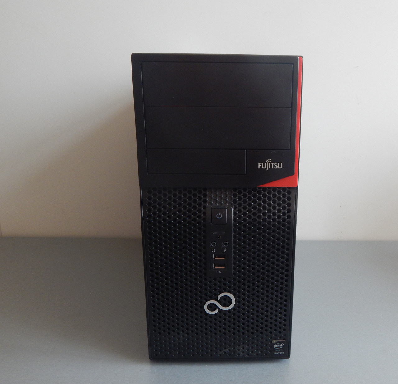 Системний блок б/у з Німеччини Fujitsu Esprimo P420 Intel Core i3-4130/4 Gb RAM socket 1150 USB3.0
