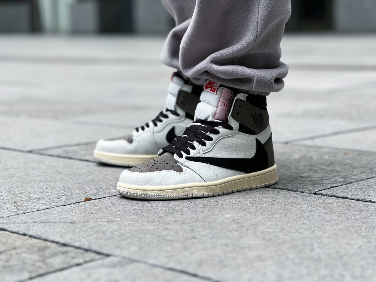 Кросівки жіночі Air Jordan 1 Retro High x Travis Scott / CD4487-001, фото 1