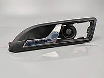 Внутрішня ручка передніх лівих дверей Skoda Octavia A5 1Z0837247 з високочастотним динаміком.