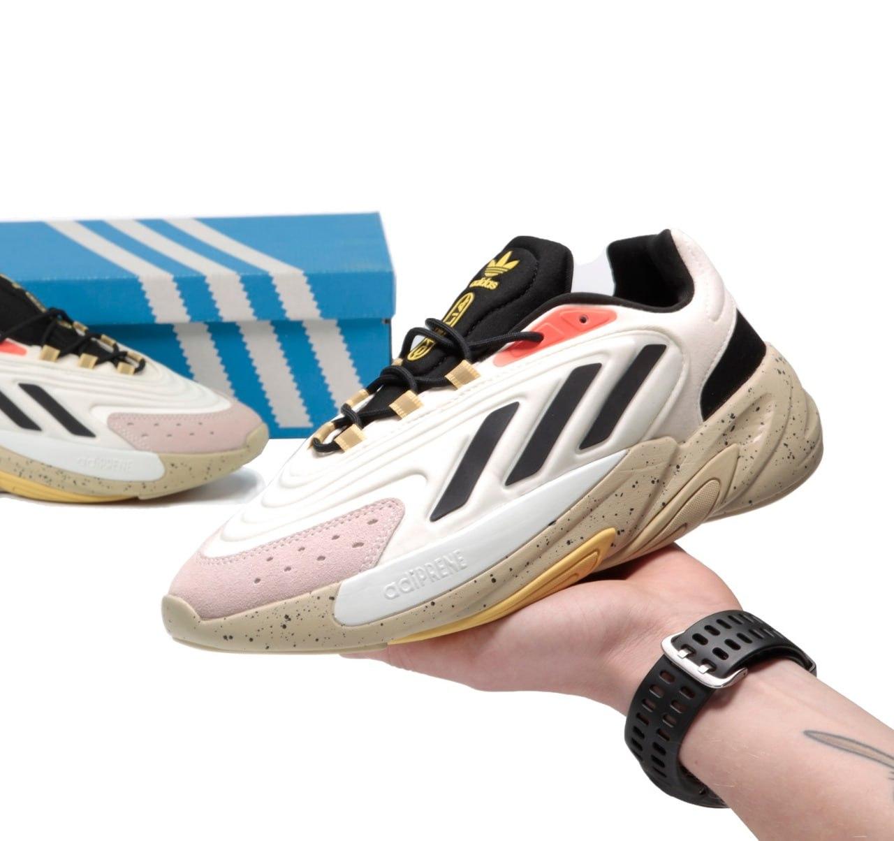 Чоловічі кросівки Adidas Ozelia бежеві
