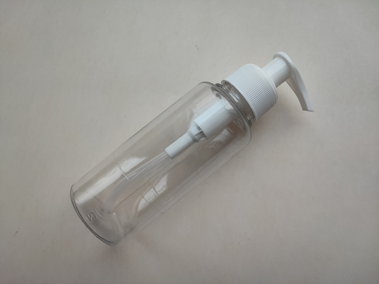 150 - 155 мл 28/410 Круглий ПЕТ з білим дозатором для мила, антисептика 28/410 кругла пляшка, флакон, ємність пластикова