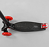 Самокат триколісний дитячий MAXI Best Scooter червоний пластиковий колеса PU з підсвічуванням, фото 3
