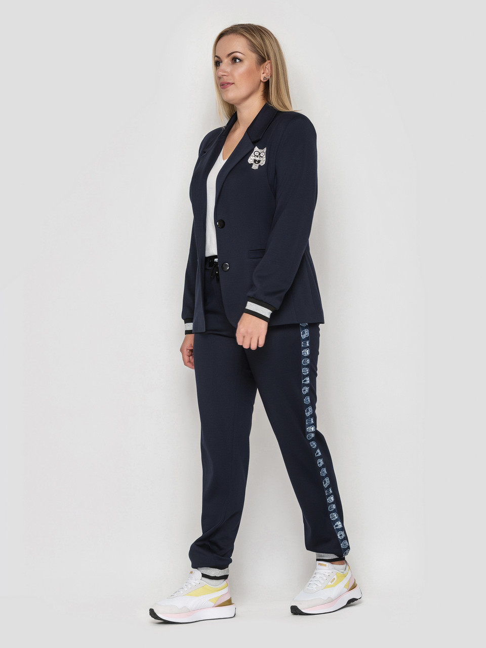 Костюм жіночий модний брючний батал жакет і штани з джерсі темно-синій