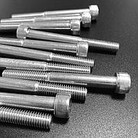 DIN 6912 Болт із низькою циліндричною головкою під шестигранник 8.8